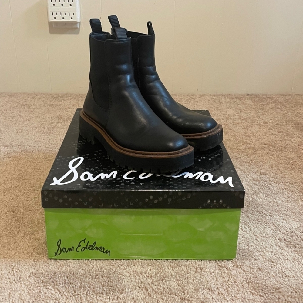 Sam Edelman Laguna Chelsea boots